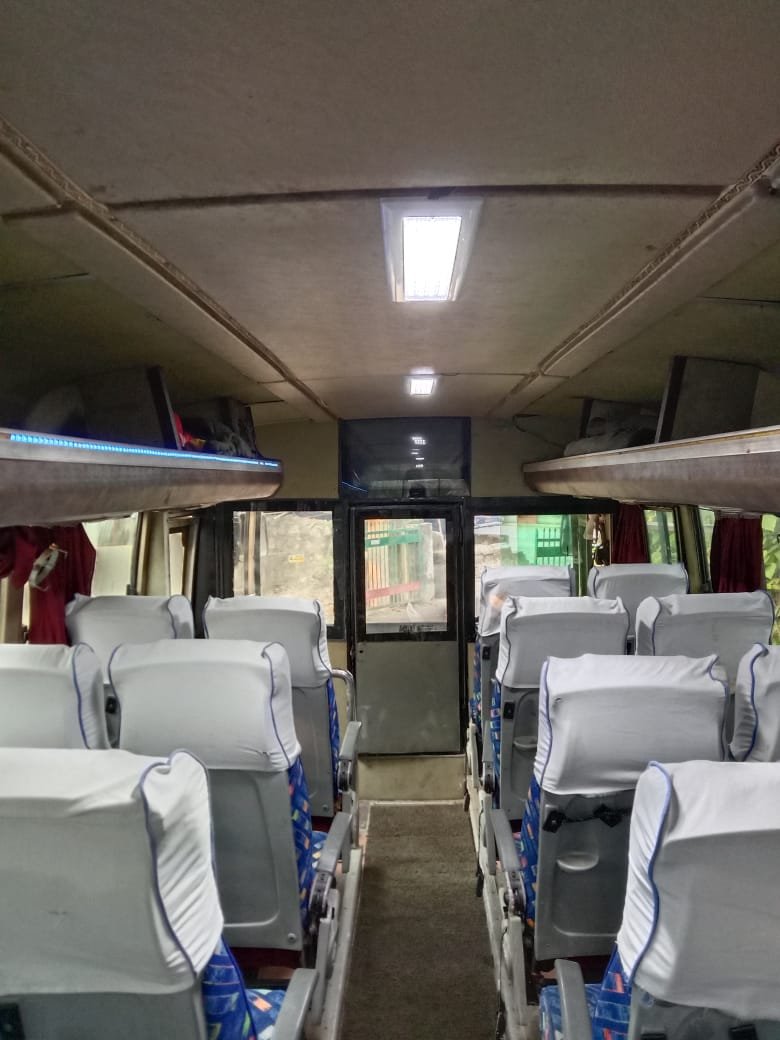 mini bus rental service haldwani